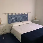Punta D 'elice 250mt Dal Mare